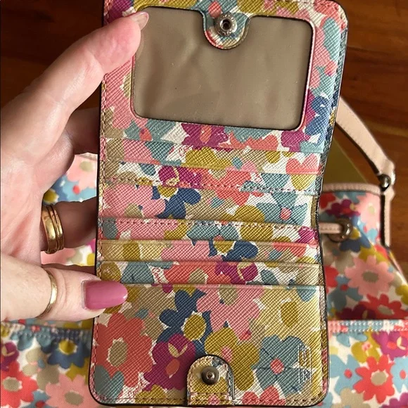 Coach 2014 Peyton Floral Drawstring Bucket Bag & Wallet in Discontinued Pattern - Picture 16 of 16